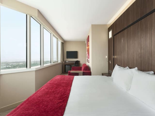 Room, Non Smoking (1 King Bed or 2 Twin Beds w/ Sofa Bed)