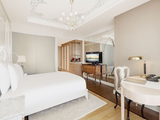 Executive room with sea view