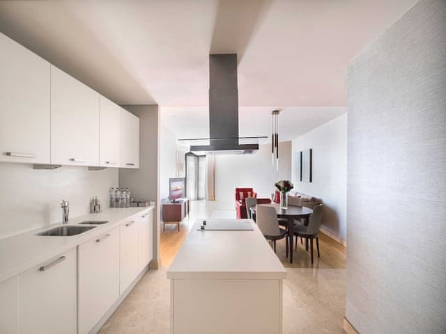 Park Bosphorus One Bedroom Residence with City View