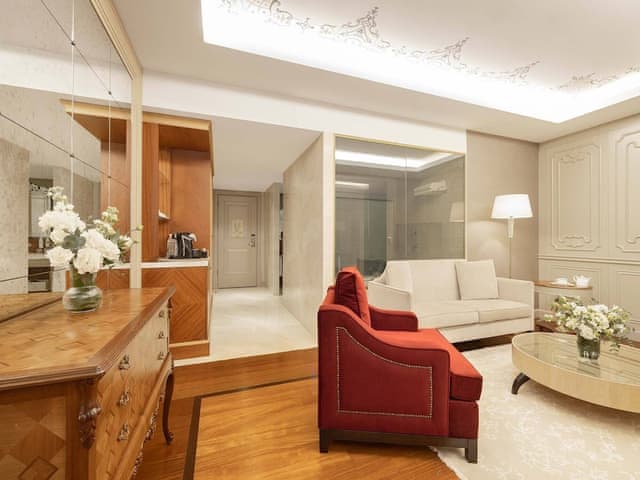 Luxury Suite With City View and Lounge A