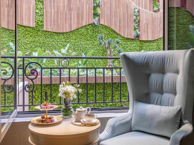 Superior Evergreen Room