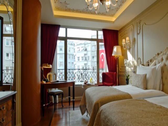 Deluxe Room with City view