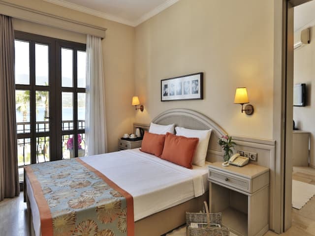 Family Quadruple Room, 2 Bedrooms, Sea View