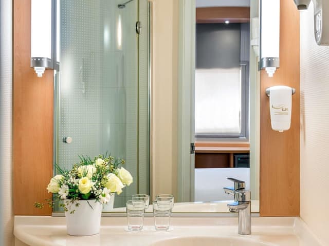 Standard Room, 2 Twin Beds