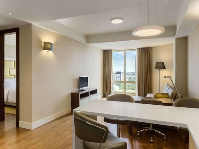 Room, 1 King Bed, Smoking (Residence)