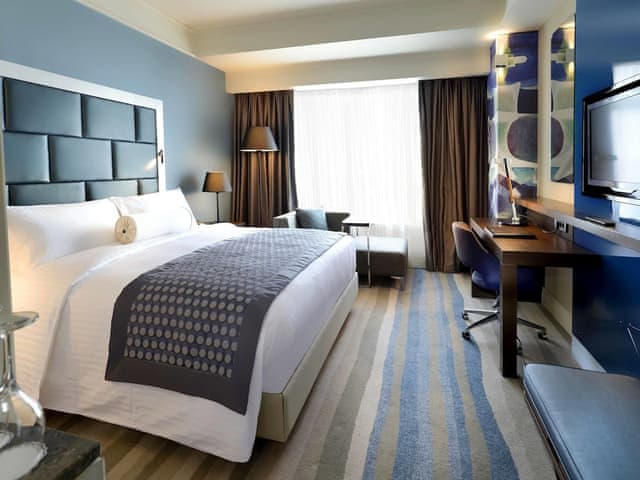 Deluxe Room, 1 King Bed (Accessible)
