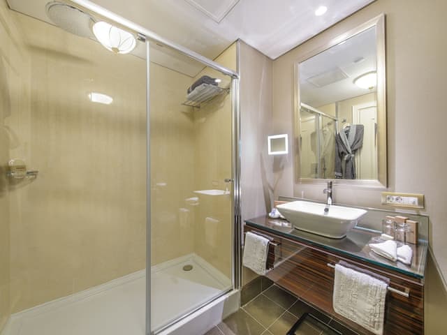 Deluxe 2 Tek Kişilik Yataklı Oda