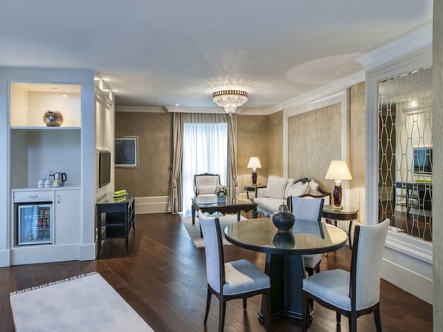Presidental Suite with King Size Bed
