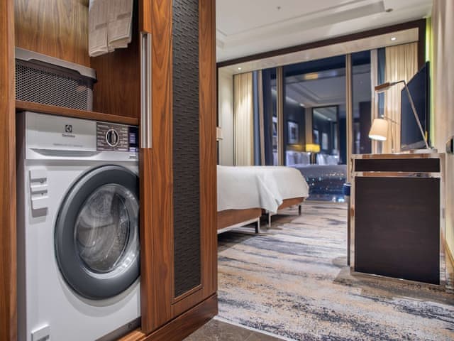 Business Suite (Bomonti)