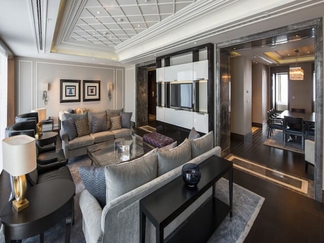 Premium Suite, 1 King Bed (Diplomat, Lounge Access)