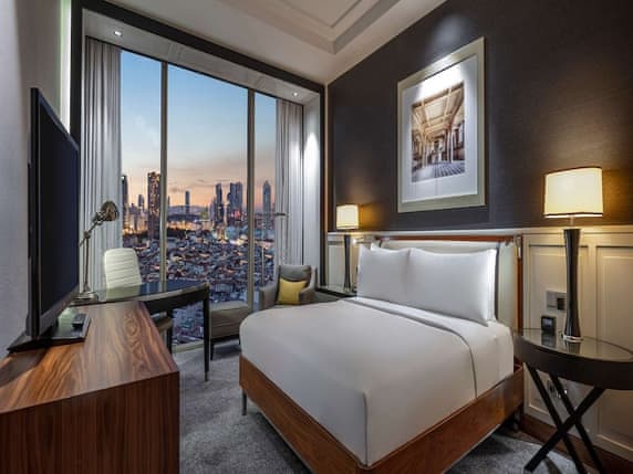 Deluxe Room, 1 King Bed