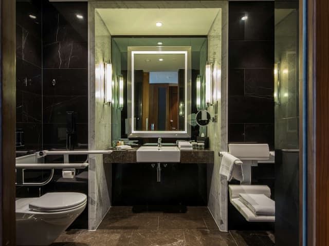 Executive Suite, 1 King Bed, Accessible (Taksim)