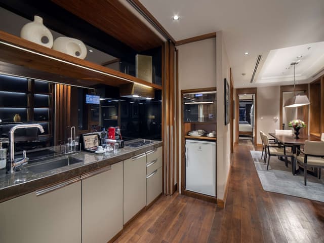 Suite, Club Lounge Access, Sea View (Bomonti Home)