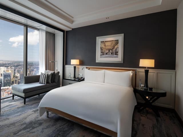 Family Room, Connecting Rooms