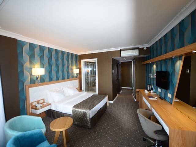 Deluxe Double Room City View