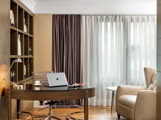 Superior Suite (Lounge Access)