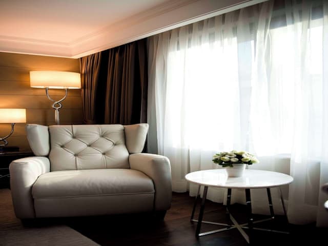 Executive Room, City View (Lounge Acc)