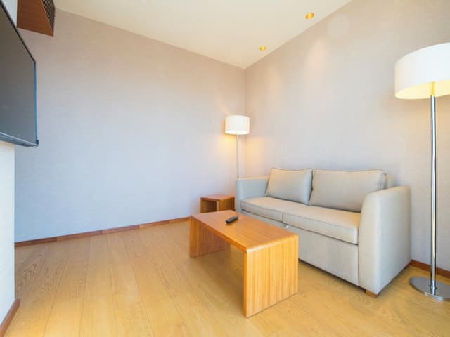 Junior Süit, 1 King Yataklı