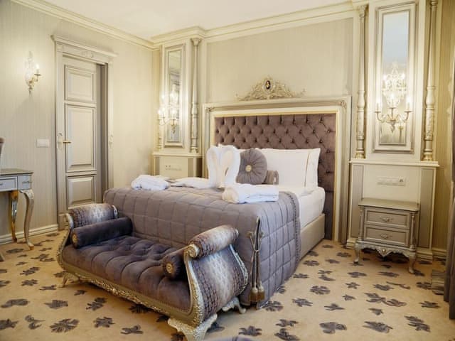 Grand Deluxe Double or Twin Room