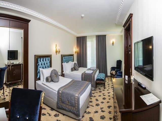 Grand Deluxe Double or Twin Room