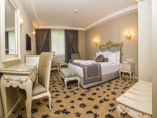 Grand Deluxe Double or Twin Room