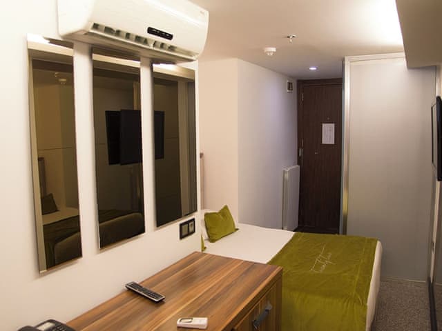 Economy Room, 1 Double Bed