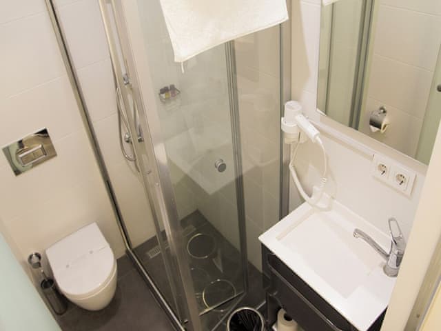 Economy Room, 1 Double Bed