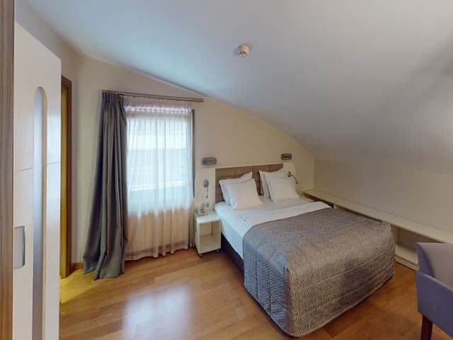 QUEEN SUITE, SEHIR MANZARALI ODA
