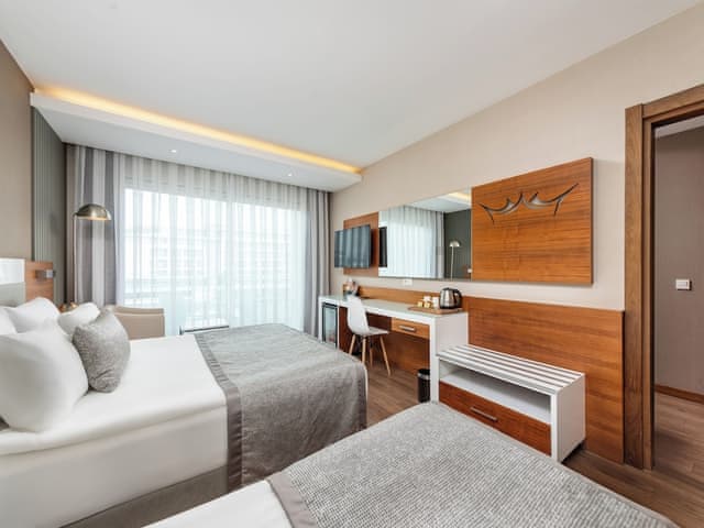 Family Room (for 5 Person)