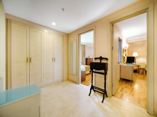 Family Twin Room, 2 Bedrooms, Mountain View