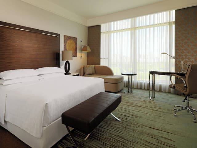 Classic Room, 1 King Bed, River View