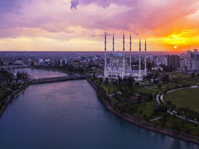 Classic Twin Room, 2 Twin Beds, River View