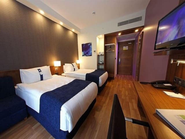 Standard Room, 2 Twin Beds (Free Breakfast)