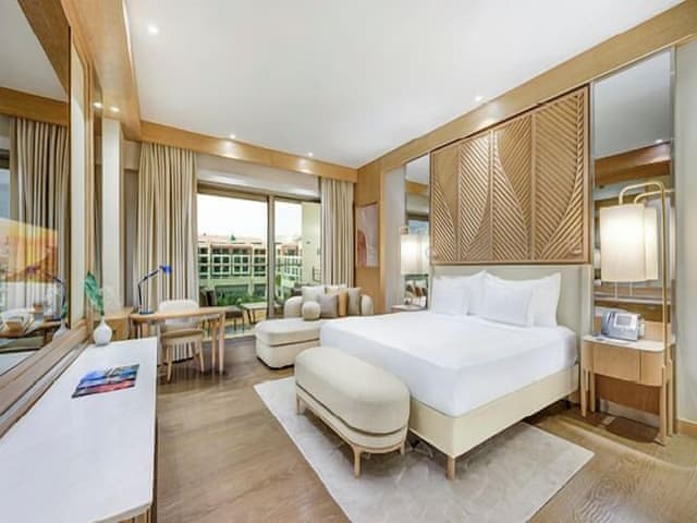 Jade Room Partial Sea View