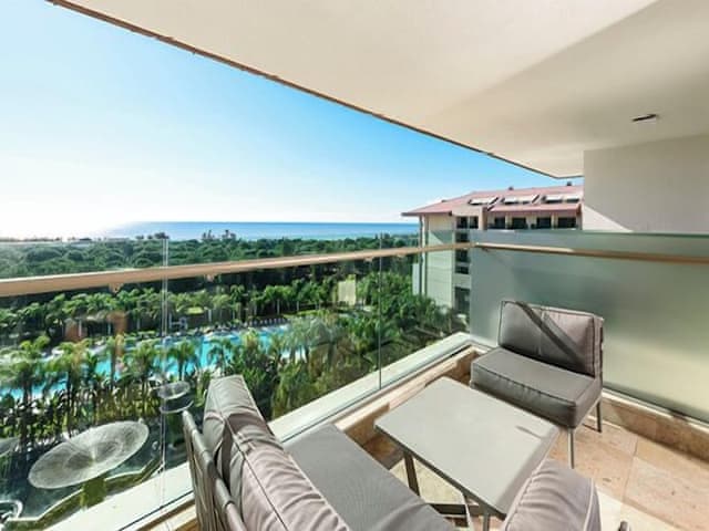 Jade Room Sea View