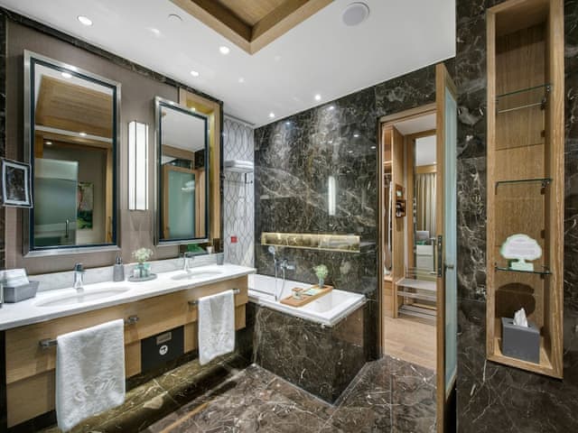 Jade Room Partial Sea View