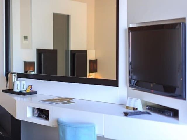 Standard Room, Partial Sea View