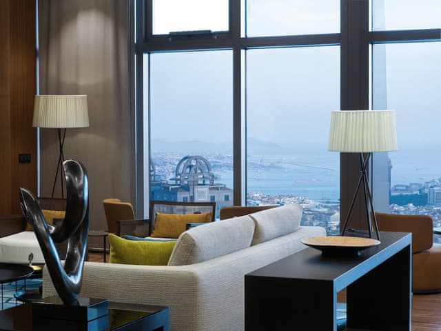 Executive Room, 1 King Bed (Lounge Access)