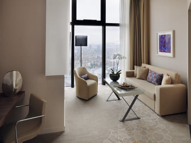 Executive Suite, 3 Bedrooms, Non Smoking