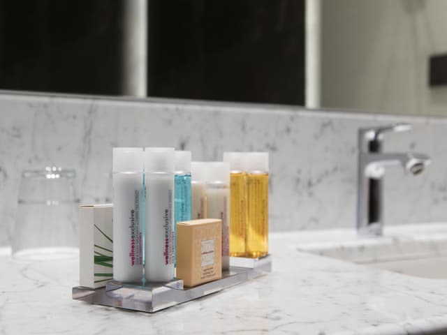 Deluxe Room, 1 King Bed, City View