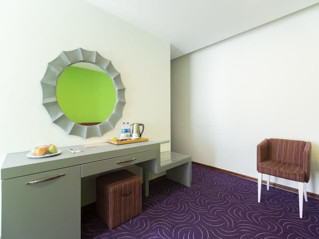 Grand Room, Sea View