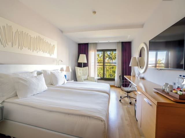 Room, City View (V Casual)