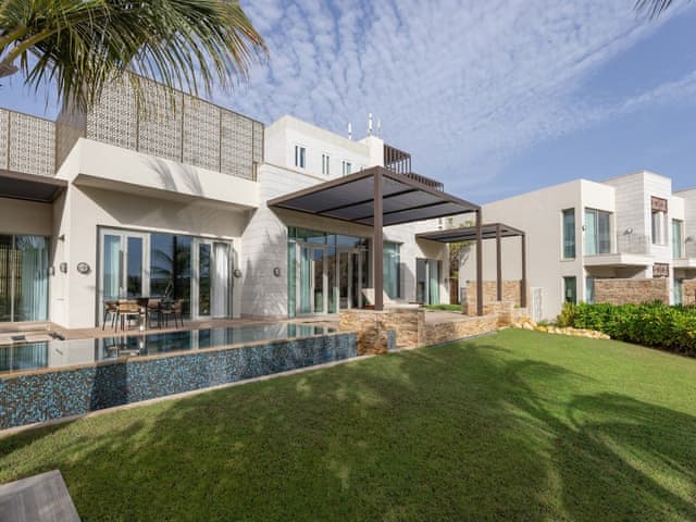 Villa (Sanctuary Ocean with Garden and Pool)