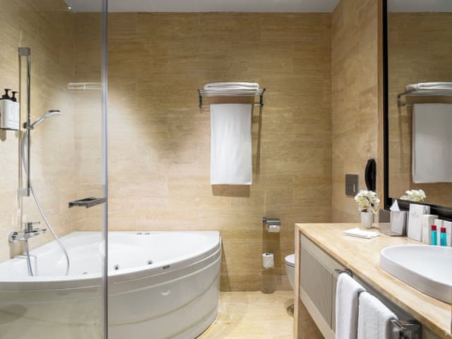 Panoramic Suite, 1 King Bed, Sea View