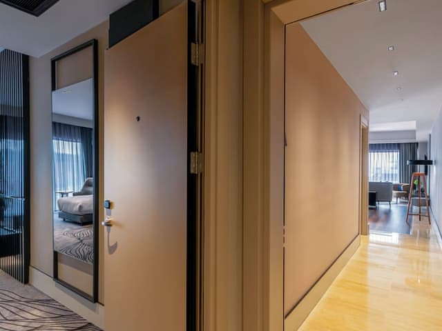 Panoramic Suite, 1 King Bed, Sea View