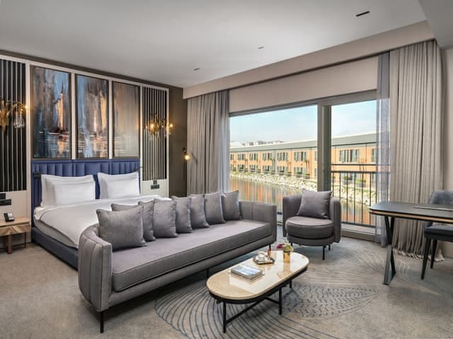 Panoramic Suite, 1 King Bed, Sea View