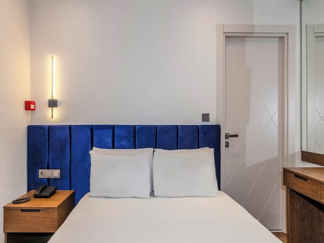 Economy Room, No Windows