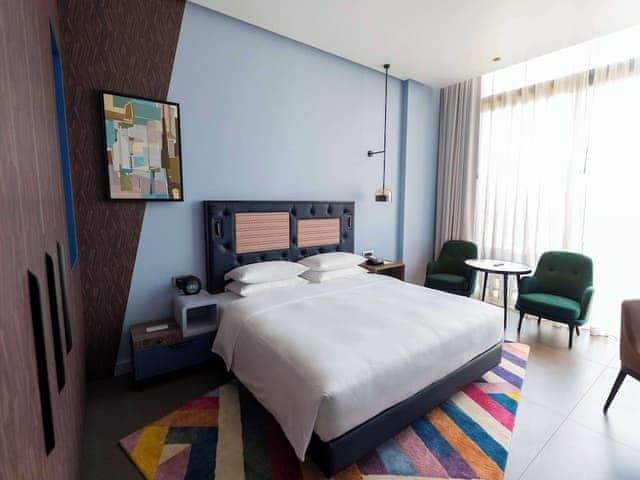 King Room with 20% off Food & Soft Beverage