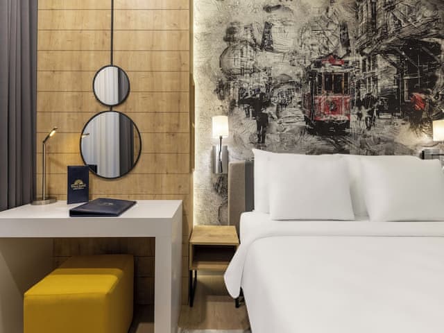 Superior Room, 1 King Bed