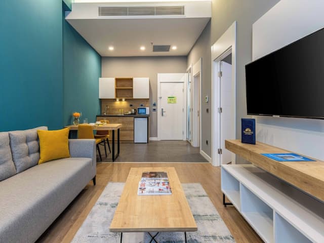 Junior Suite, 1 King Bed, Non Smoking